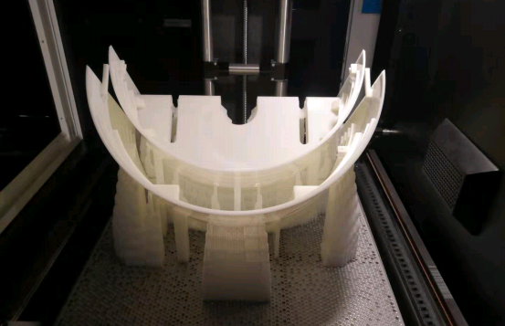 為什么要選擇SLA 3D打印機(jī)？使用SLA 3D打印機(jī)的好處有哪些？